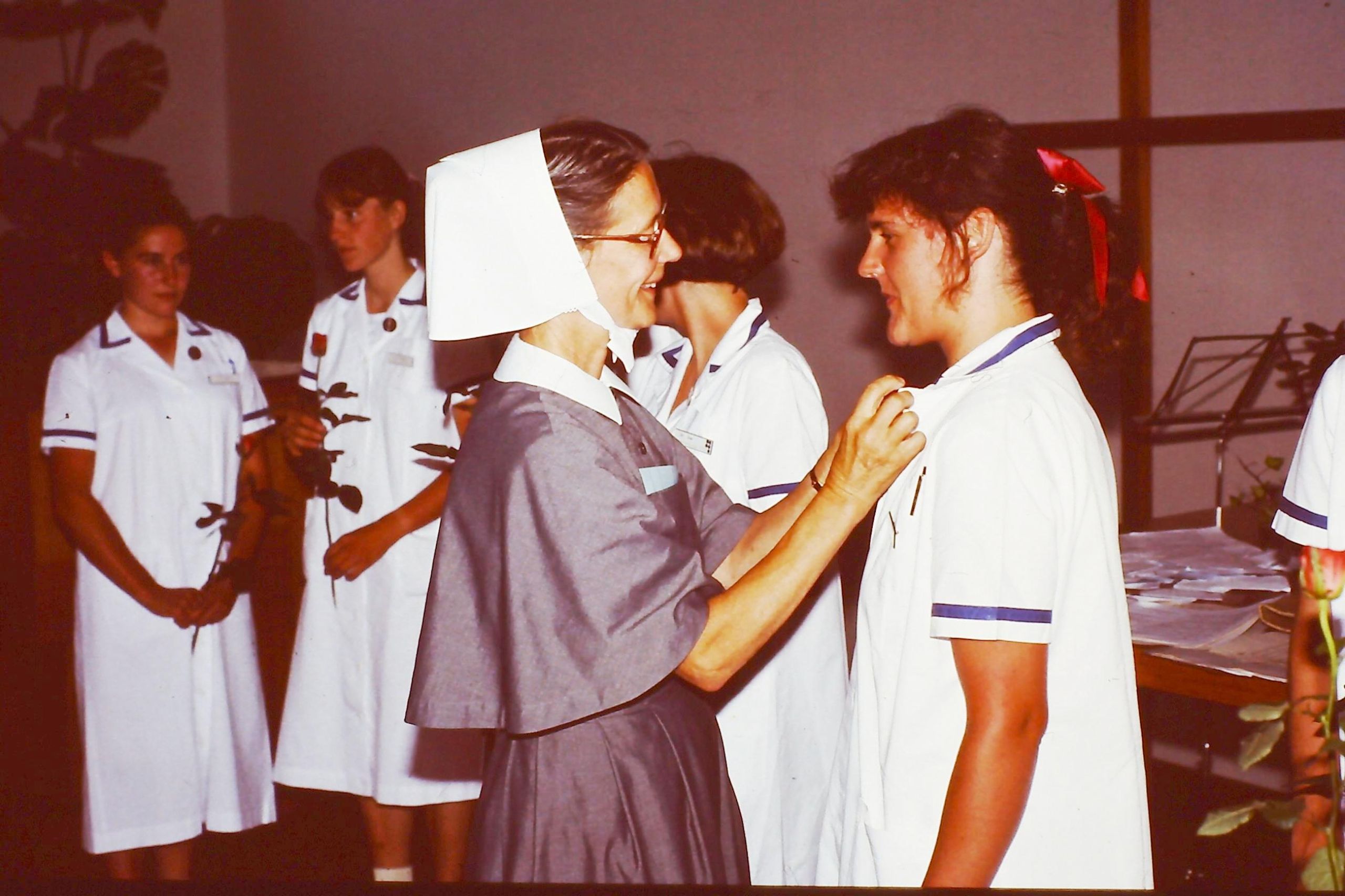 Diplomfeier mit Sr. Rosmarie Immer Schulleiterin